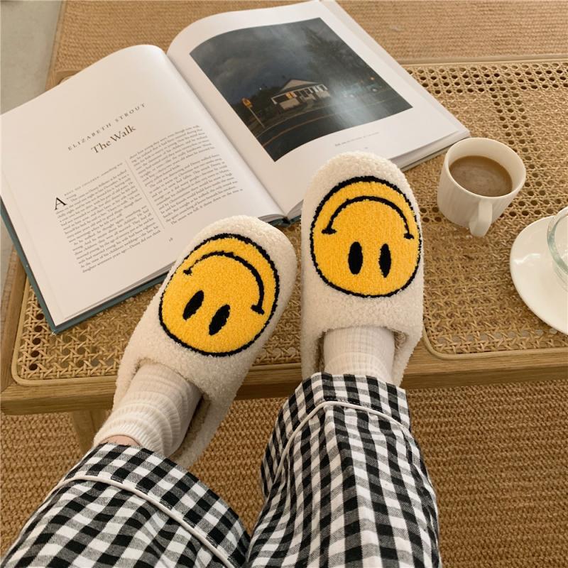 Smiley slippers For Women