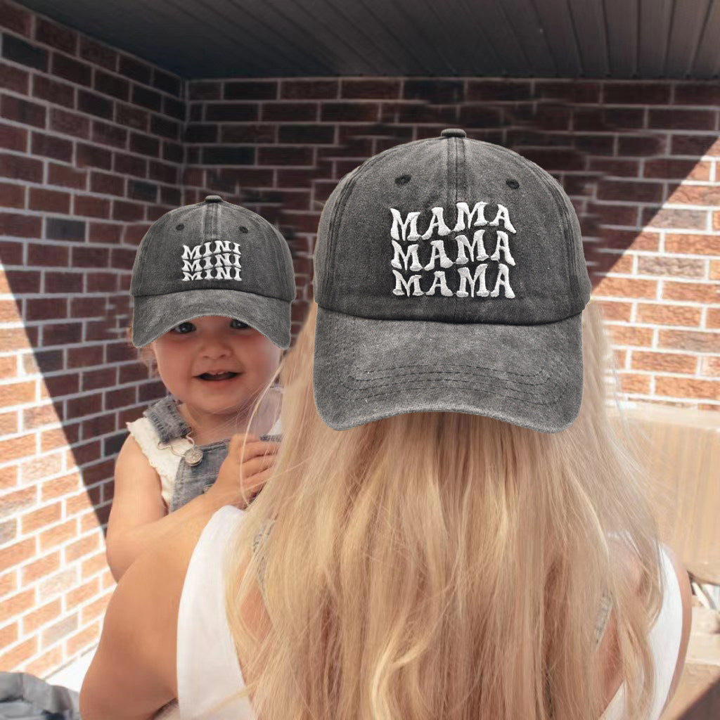 Repeating Mama and Mini Hats